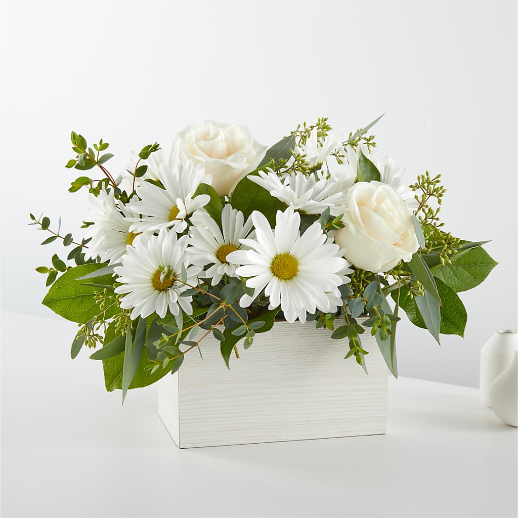 Fresh Linen Box Bouquet – North Shore Florist, North Vancouver BC
