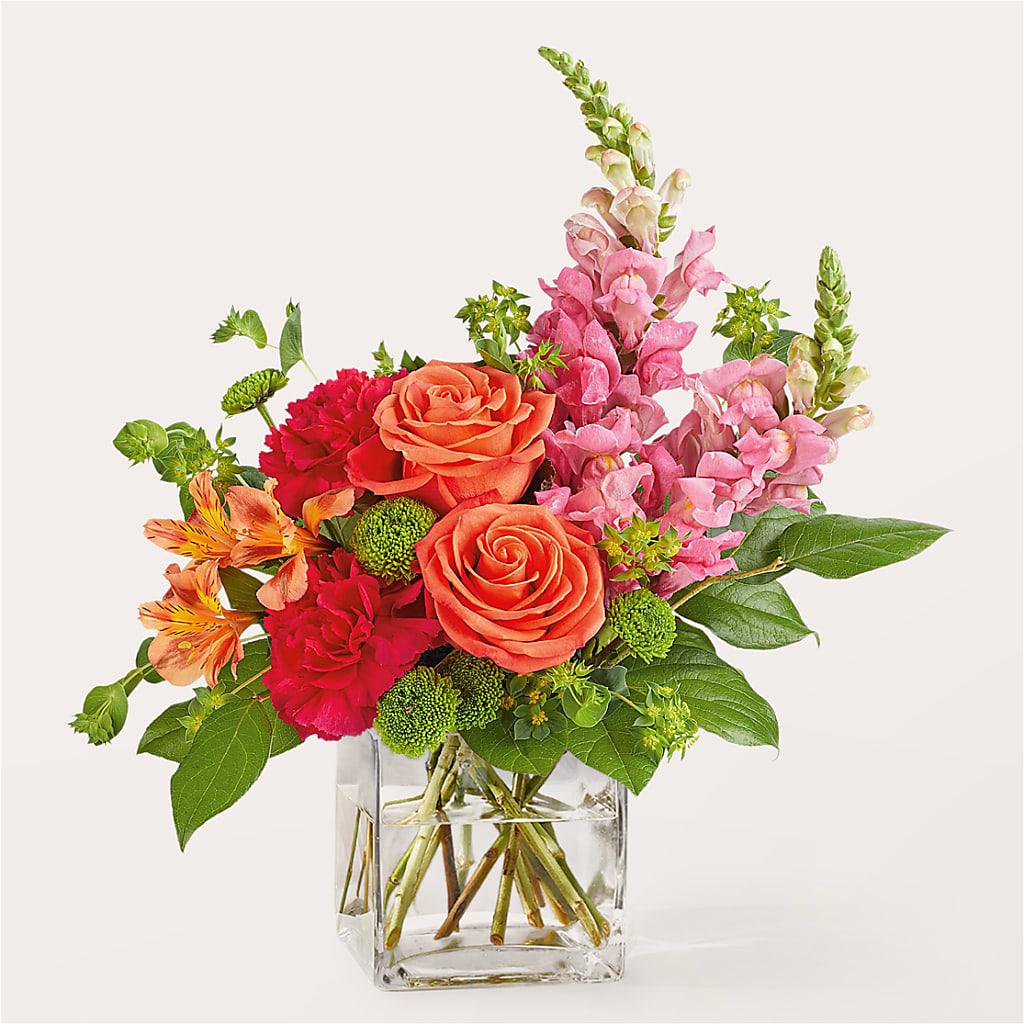 Cosmopolitan Bouquet – North Shore Florist, North Vancouver BC