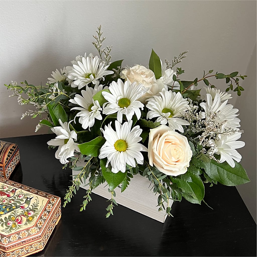 Fresh Linen Box Bouquet –  North Shore Florist, North Vancouver BC