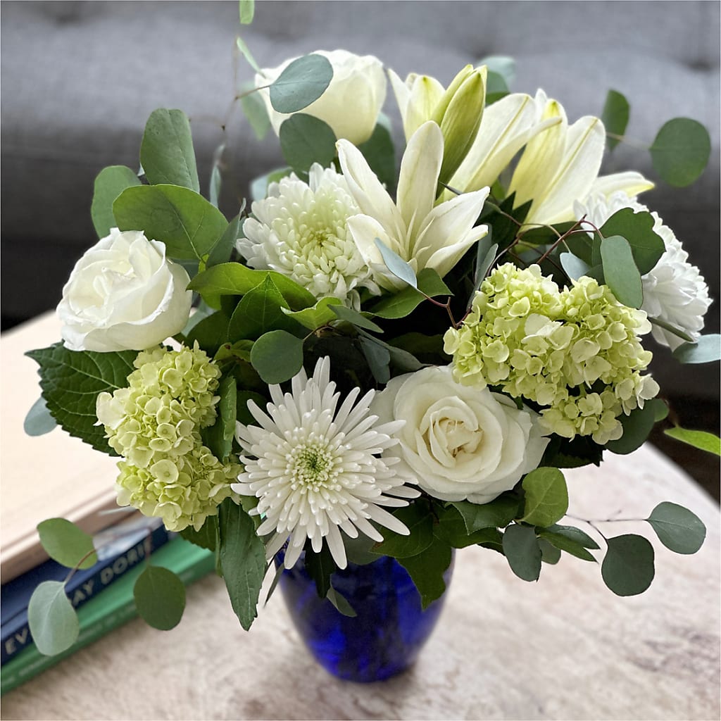 Snowy Dreams Bouquet –  North Shore Florist, North Vancouver BC