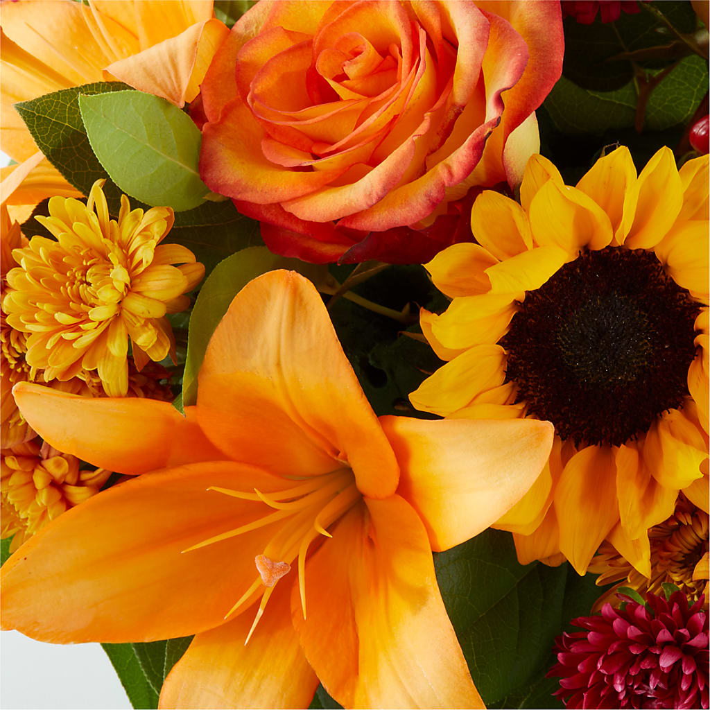 Grateful Centerpiece –  North Shore Florist, North Vancouver BC