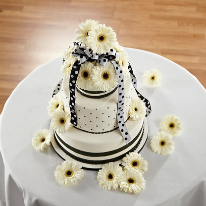 Simple Sophistication Cake Décor –  North Shore Florist, North Vancouver BC